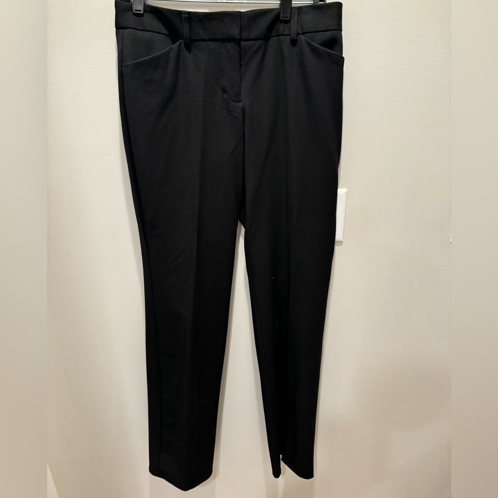 Black dress pants 
Editor express 
Size 8 regular